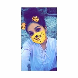 Meet your Posher, Mara