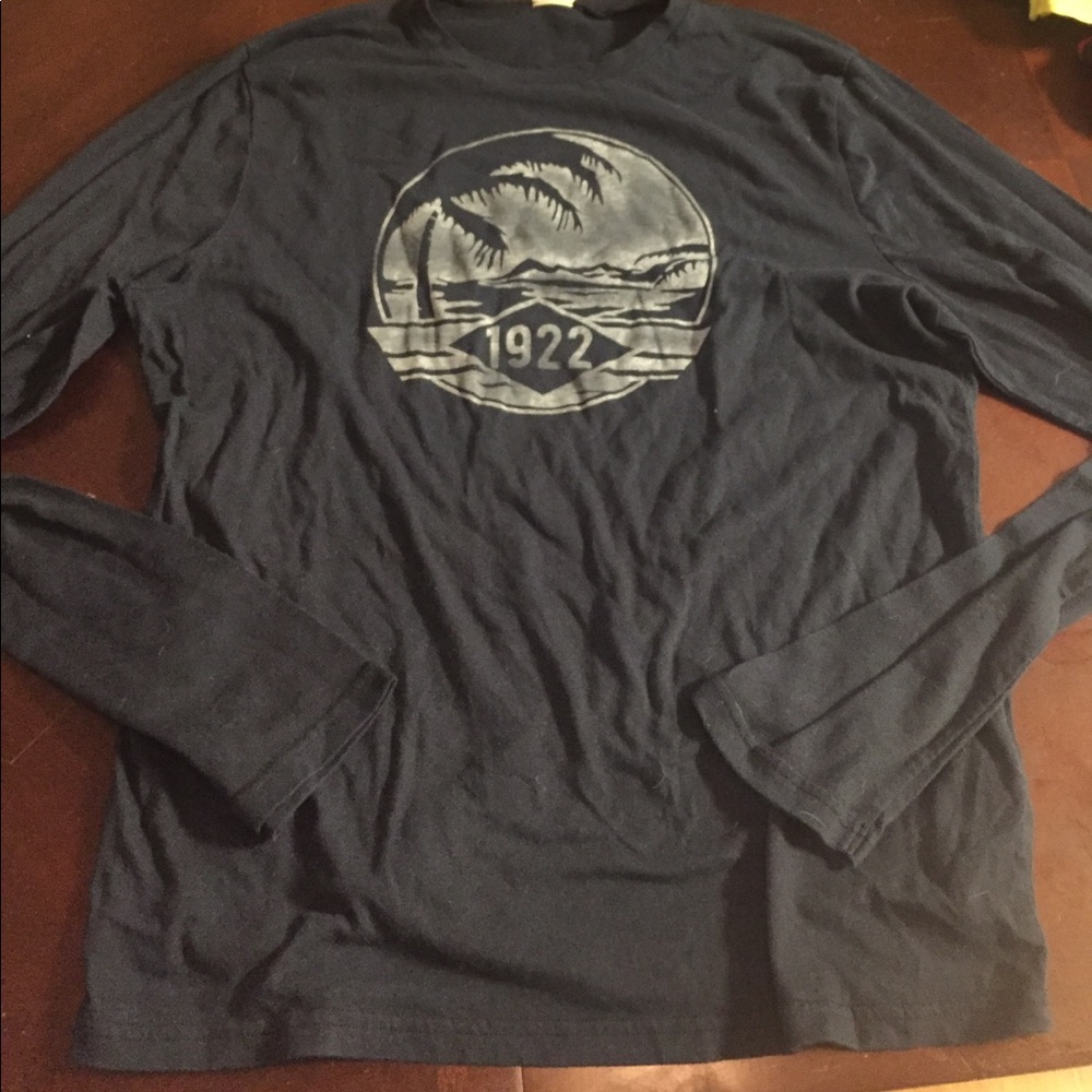 NEW SIZE M HOLLISTER LONG SLEEVE