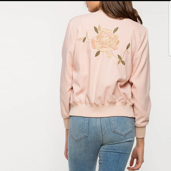 🌸Floral embroidered bomber jacket - Picture 4 of 8