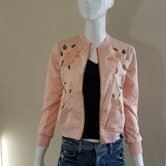 🌸Floral embroidered bomber jacket - Picture 8 of 8