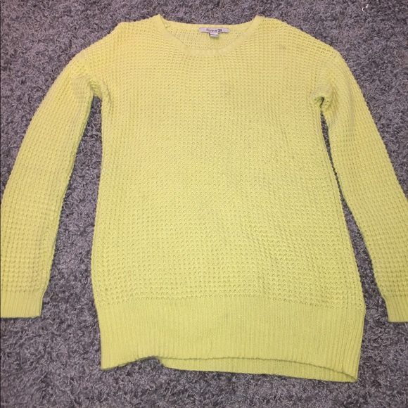 Yellow long medium sized sweater from Forever 21 - Picture 1 of 3
