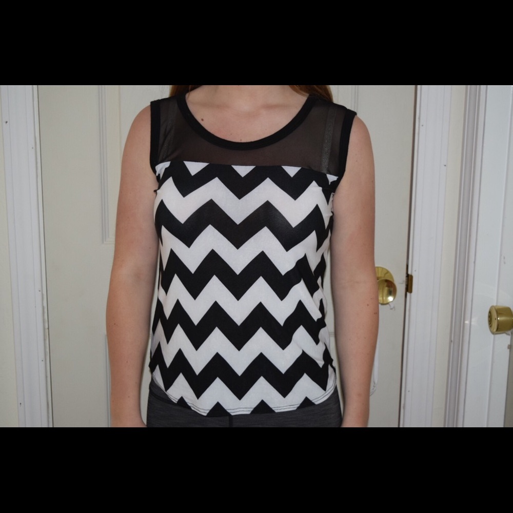Dressy Zig-Zag B&W Top