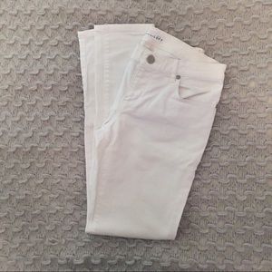 PERFECT CONDITION LOFT Relaxed Skinny White Jeans