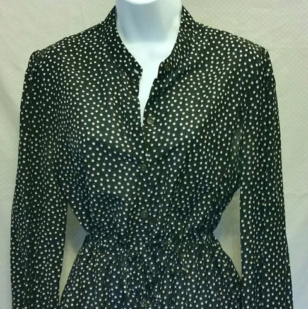 Polka-dot Button Blouse w/Tie-Waist