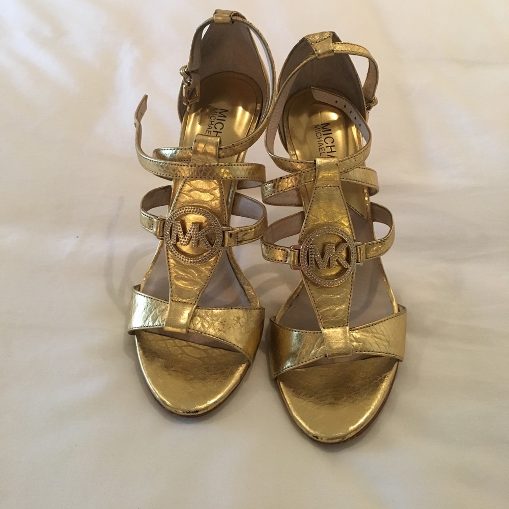 Michael Kors Gold Strap Heals