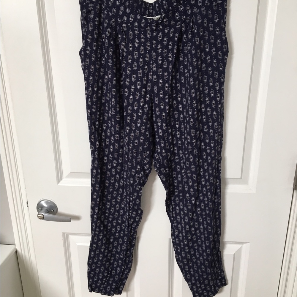 Navy Patterned Capri Pants