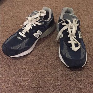 New Balance size 7 running shoes - LIKE NEW