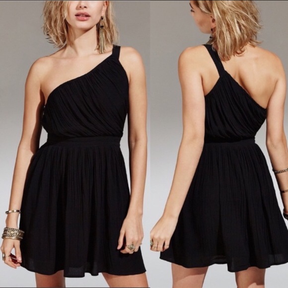 UO Crinkle One- Shoulder Mini Black Dress Kimchi - Picture 2 of 7