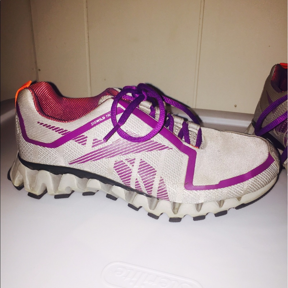 • reebok • Zigwild Tennis Shoes