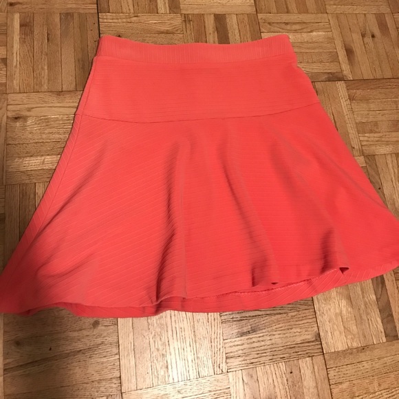Bright coral mini skirt - Picture 1 of 3