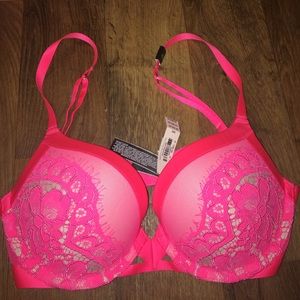 Victoria's Secret Very Sexy Push-up Pigeonnant bra