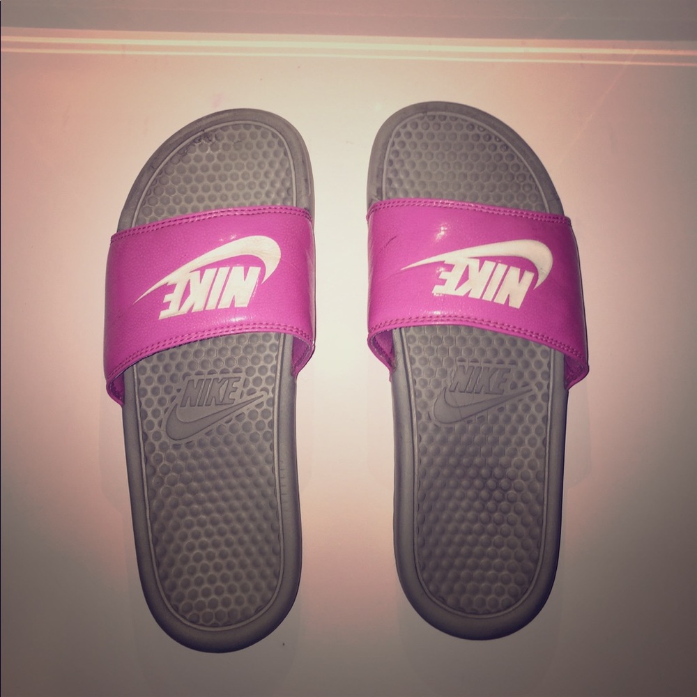 Nike slippers