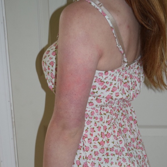 White floral mini dress - Picture 2 of 3