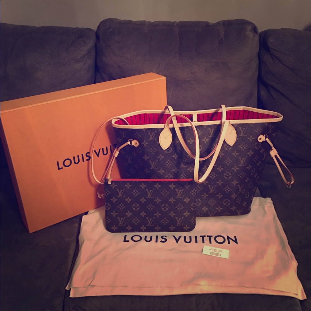 🌹Sold🌹Brand New Louis Vuitton Never full MM