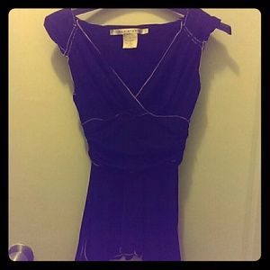 Black sleeveless shirt