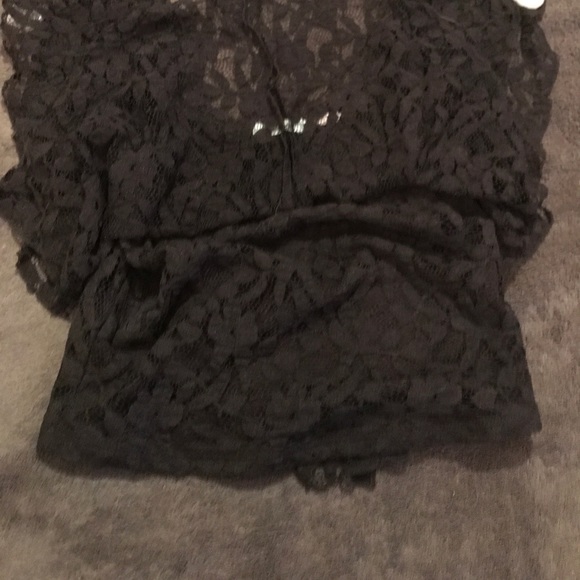 Kimchi Blue Lace crop top from Urban Outfitters - Picture 2 of 4