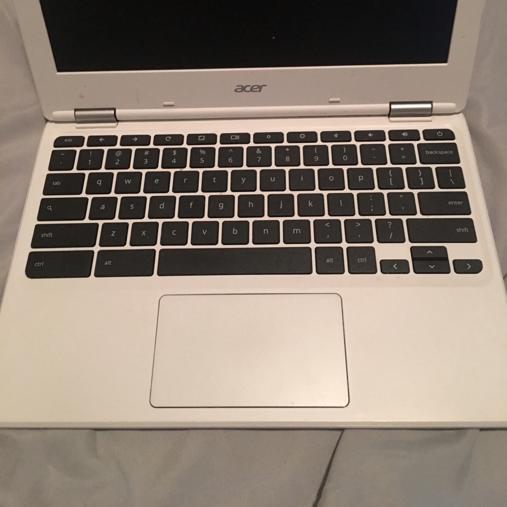 Chrome book - Picture 2 of 4