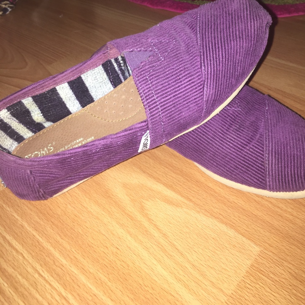 Purple Toms