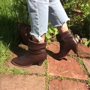 Frye Tina Shorty Cuff Boot Size 8.5