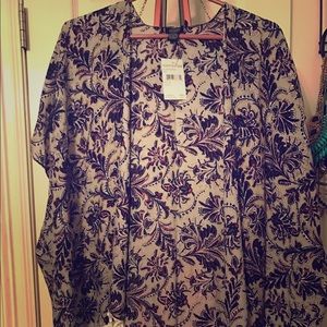 BRAND NEW Floral Kimono