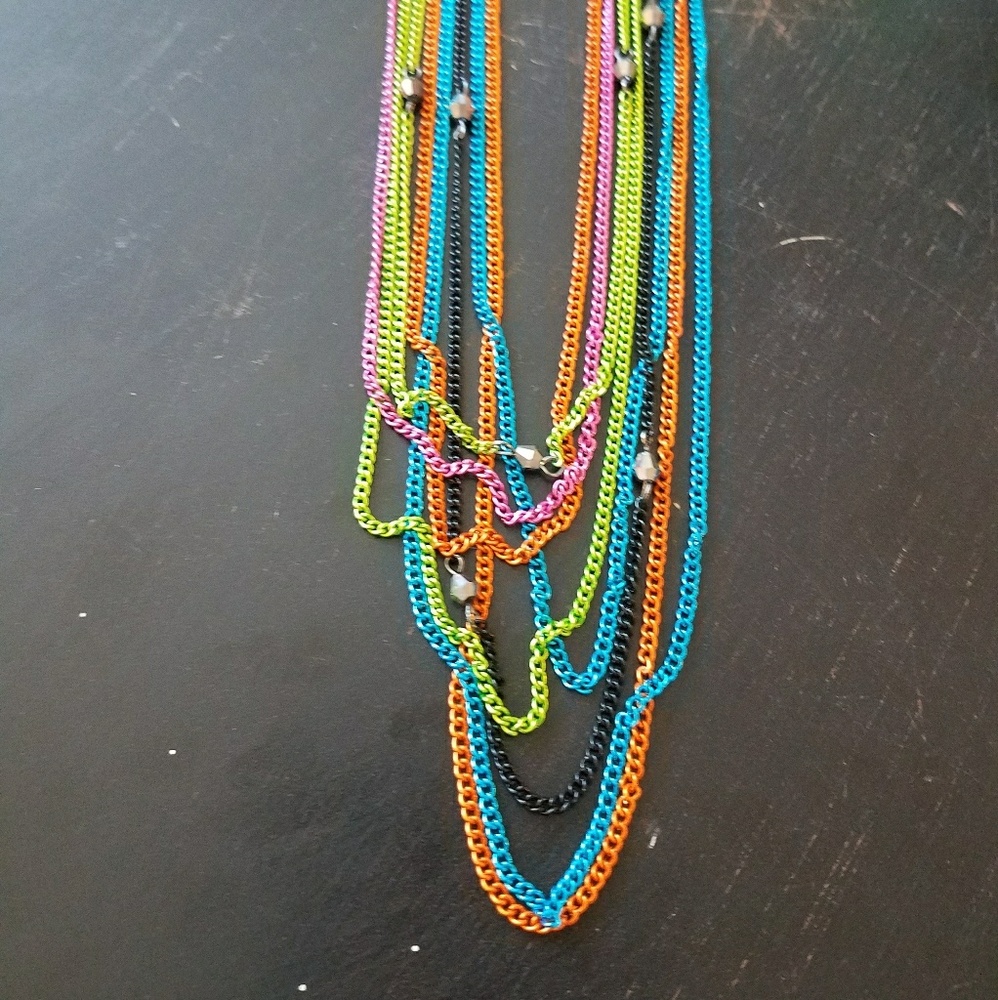 Multicolor swoop necklace