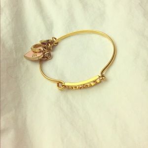 Juicy bangle bracelet