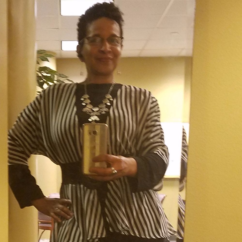 Meet your Posher, Angela