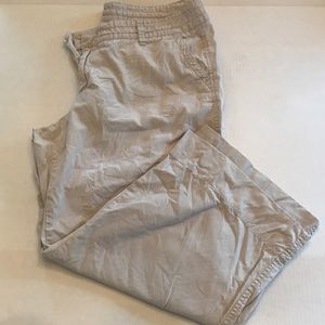 GAP • Wide Leg Capri/High Water Trousers