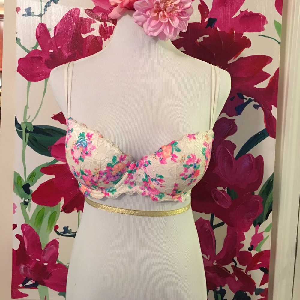 VS PINK date bra