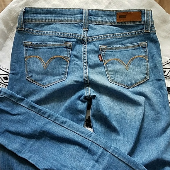 Jeans - Picture 2 of 3