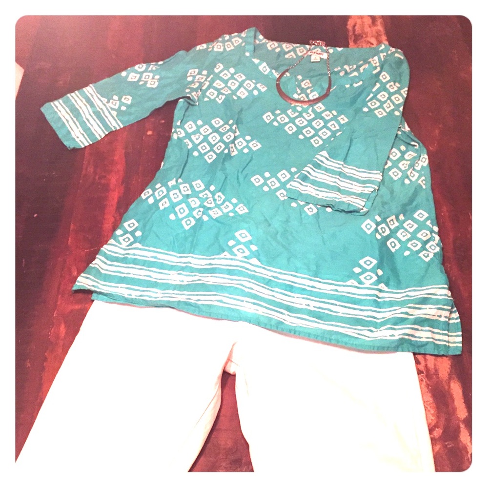 Light summery turquoise tunic top