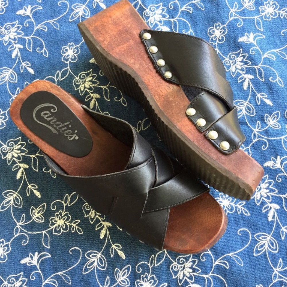 PLATFORM WOOD BLOCK SANDALS