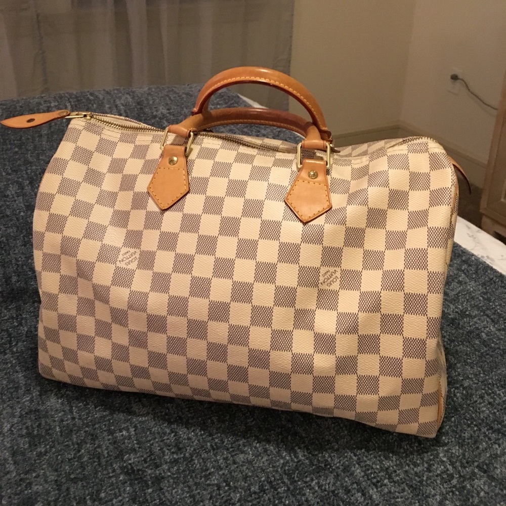 Louis Vuitton Speedy 35