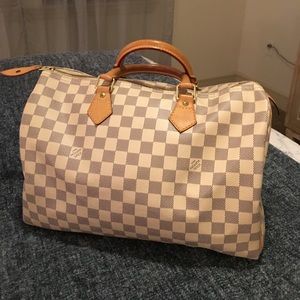 Louis Vuitton Speedy 35