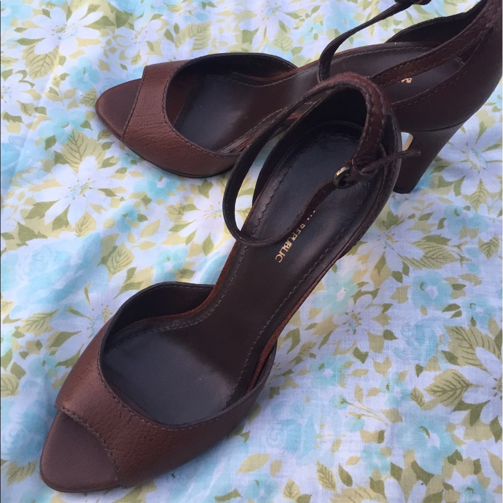 Banana Republic peep-toe heels size 8.5