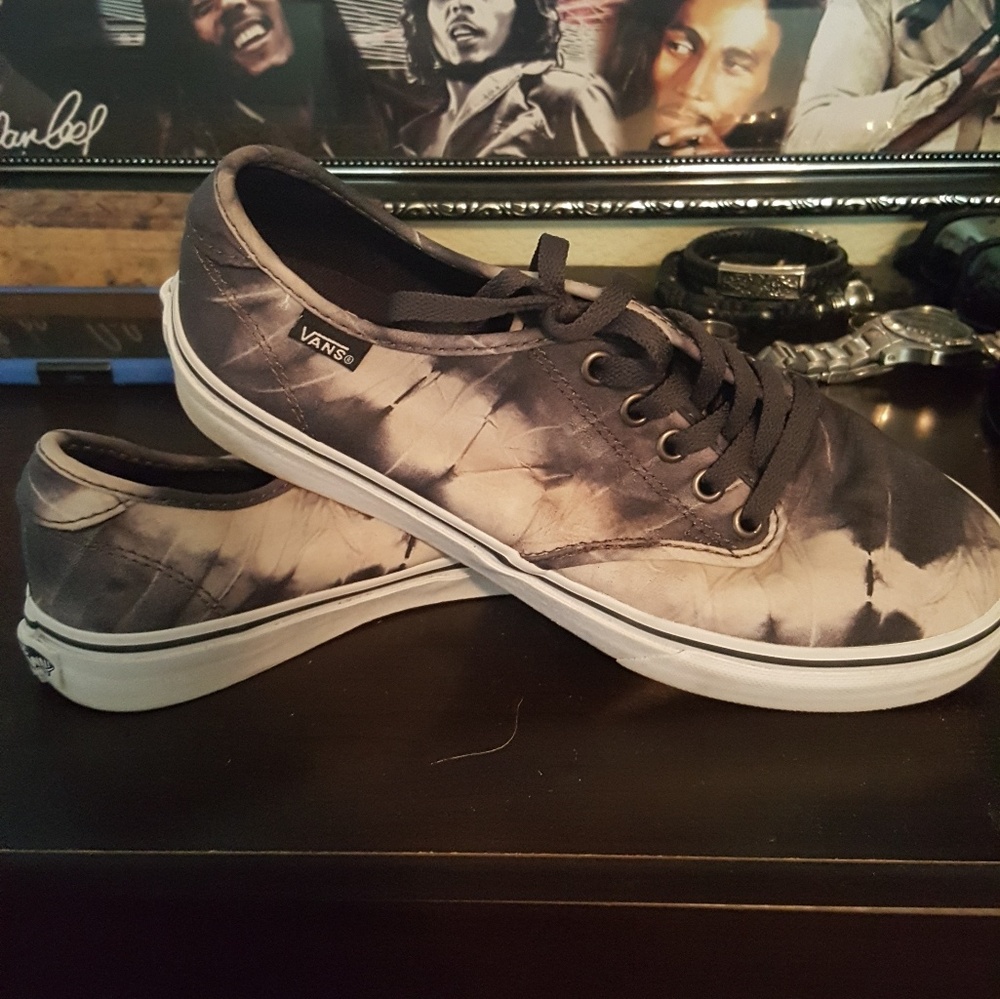 Grey White Slim Vans bundled with pink lime black