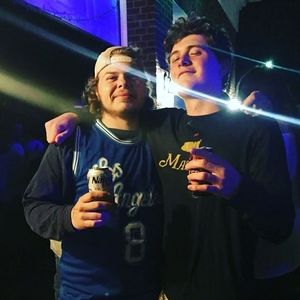 Meet your Posher, Hunter