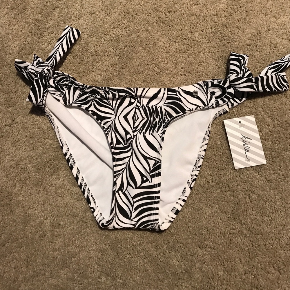 Kirra Bikini Bottom NWT