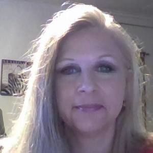 Meet your Posher, Holly