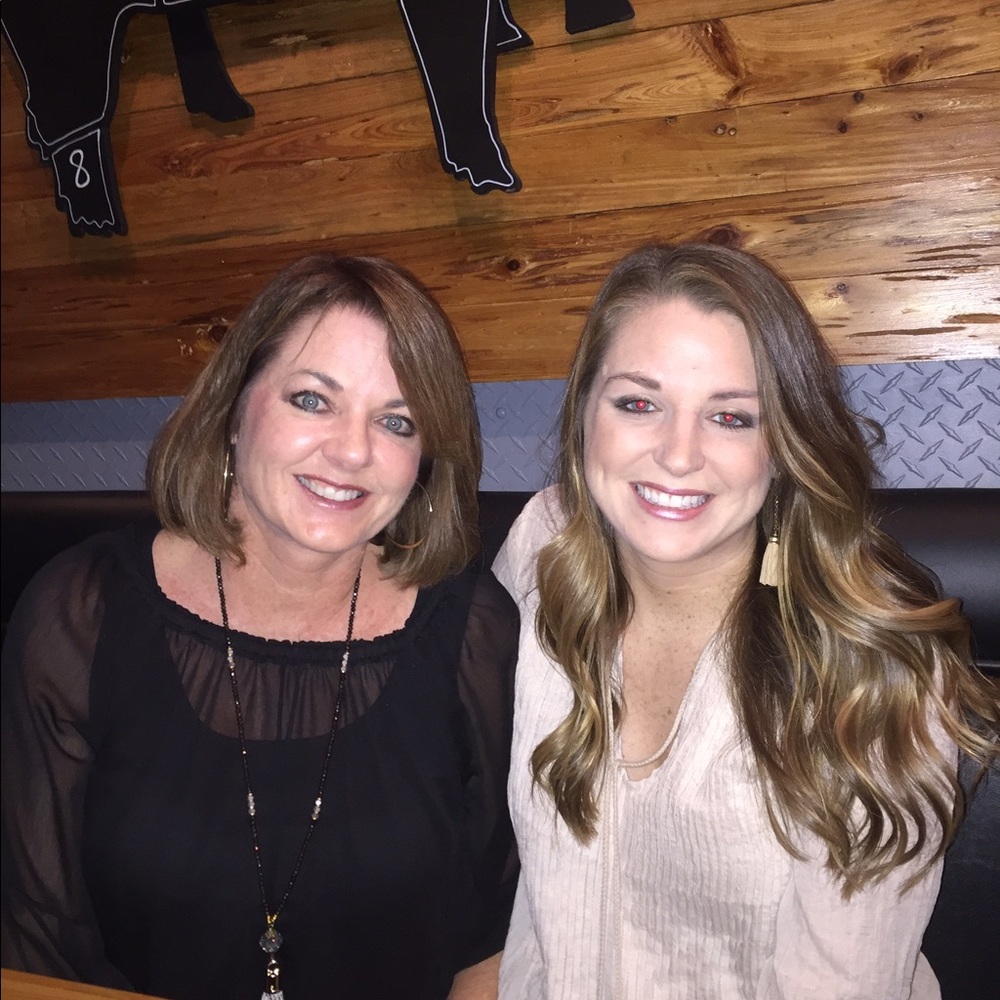 Meet your Posher, Cari