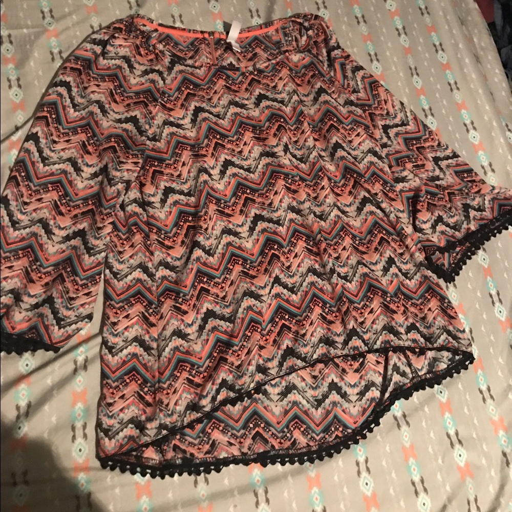 Xhiliration Target chevron Tribal Blouse