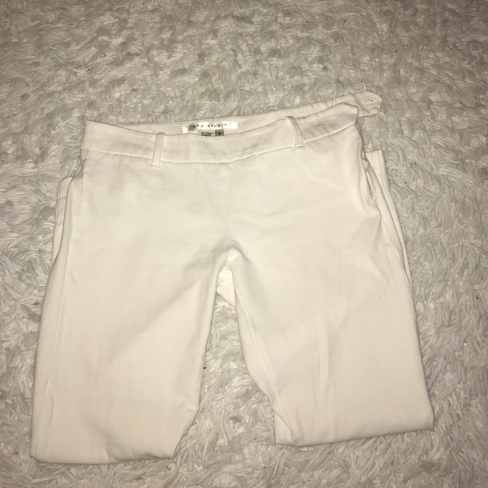 Max Studio White Stretch Capri Pants! Size 2!