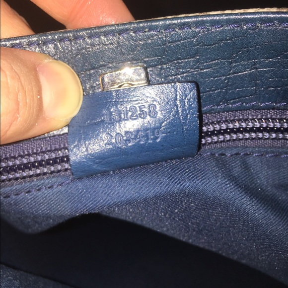 💯% Authentic Gucci Tote - Picture 3 of 5