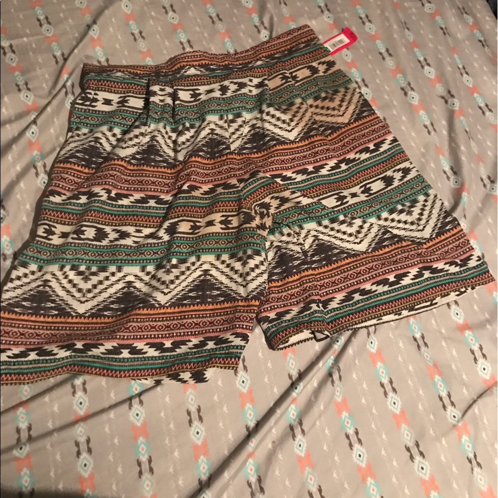 Xhiliration Tribal high waisted shorts NWT