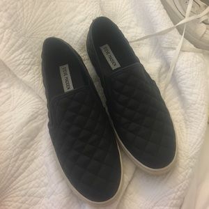 Steve Madden slip on sneakers