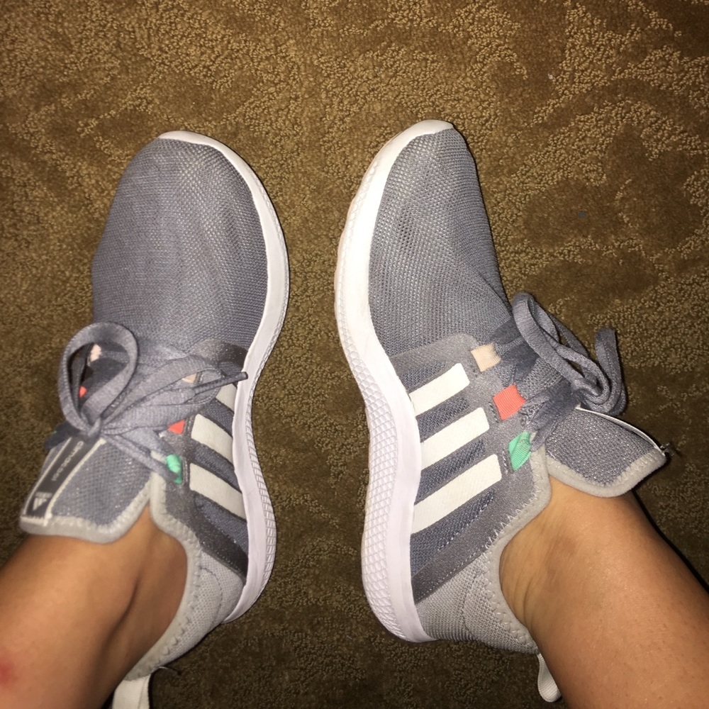 Adidas bounce running shoes