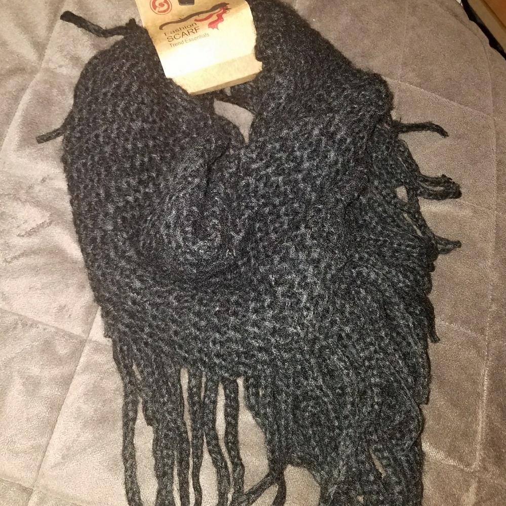 Black Knit Infnity Scarf