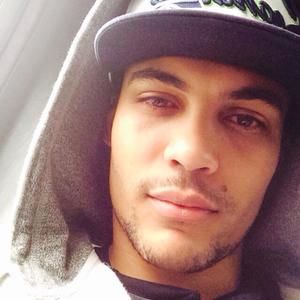 Meet your Posher, Victor