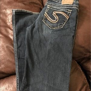 Women's silver jeans