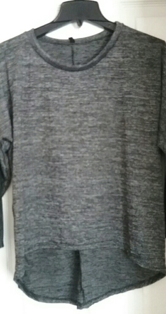 Top - Picture 2 of 2
